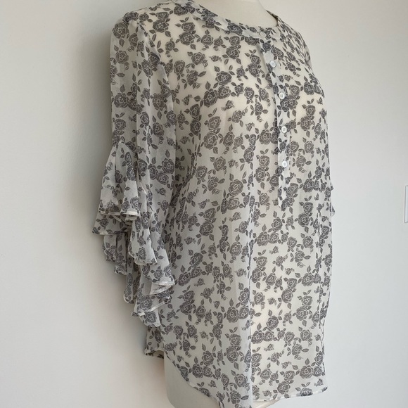 Vince Camuto sheer floral print blouse - Picture 3 of 10